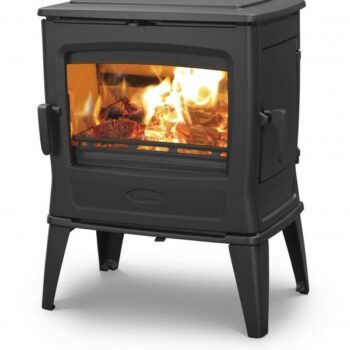 Houtkachel Dovre TAI 45 WD in zwart gietijzer, efficiënt verwarmen met klassiek design